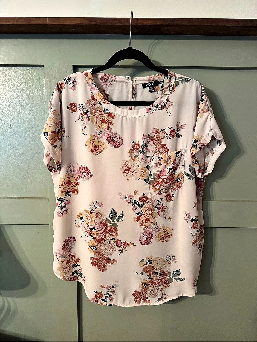 Buffalo David Bitton Short Sleeve Blouse with Pocket Pink & White large
